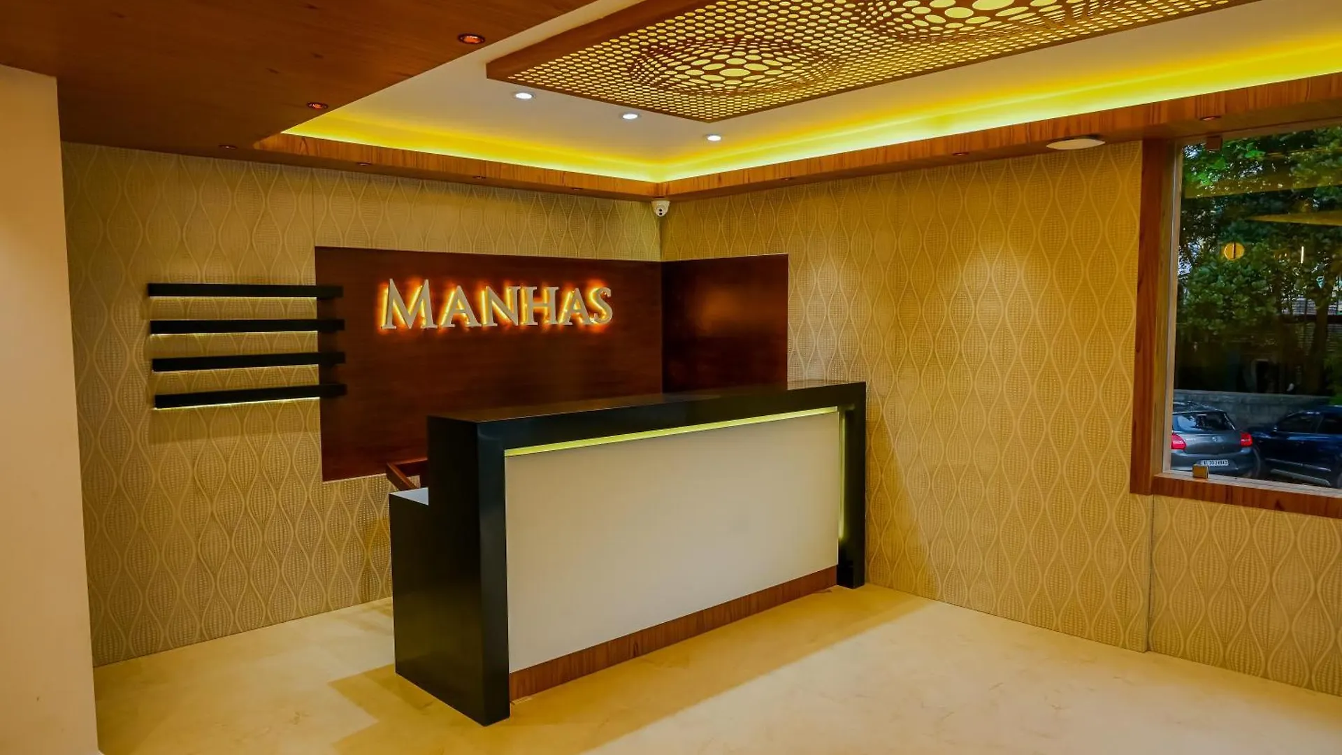Manhas Olympus Hotel Kochi