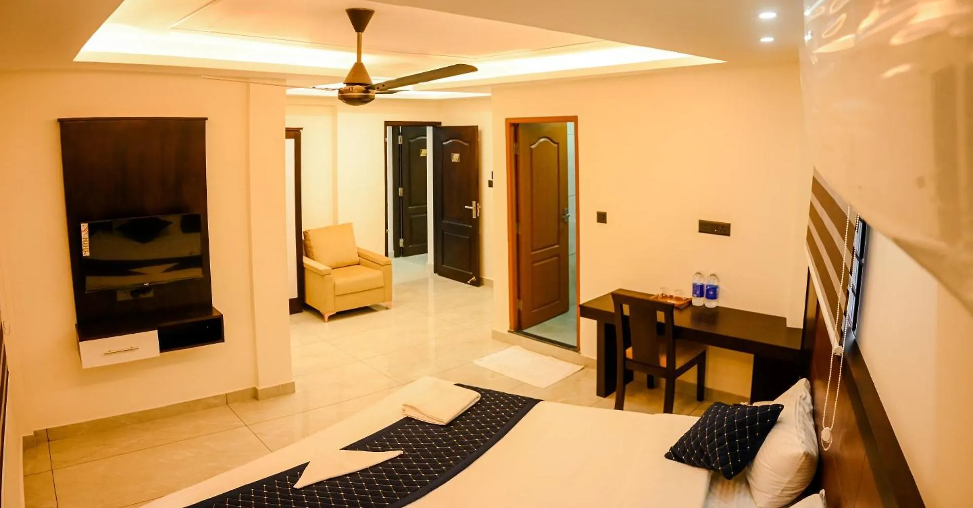 Manhas Olympus Hotel Kochi