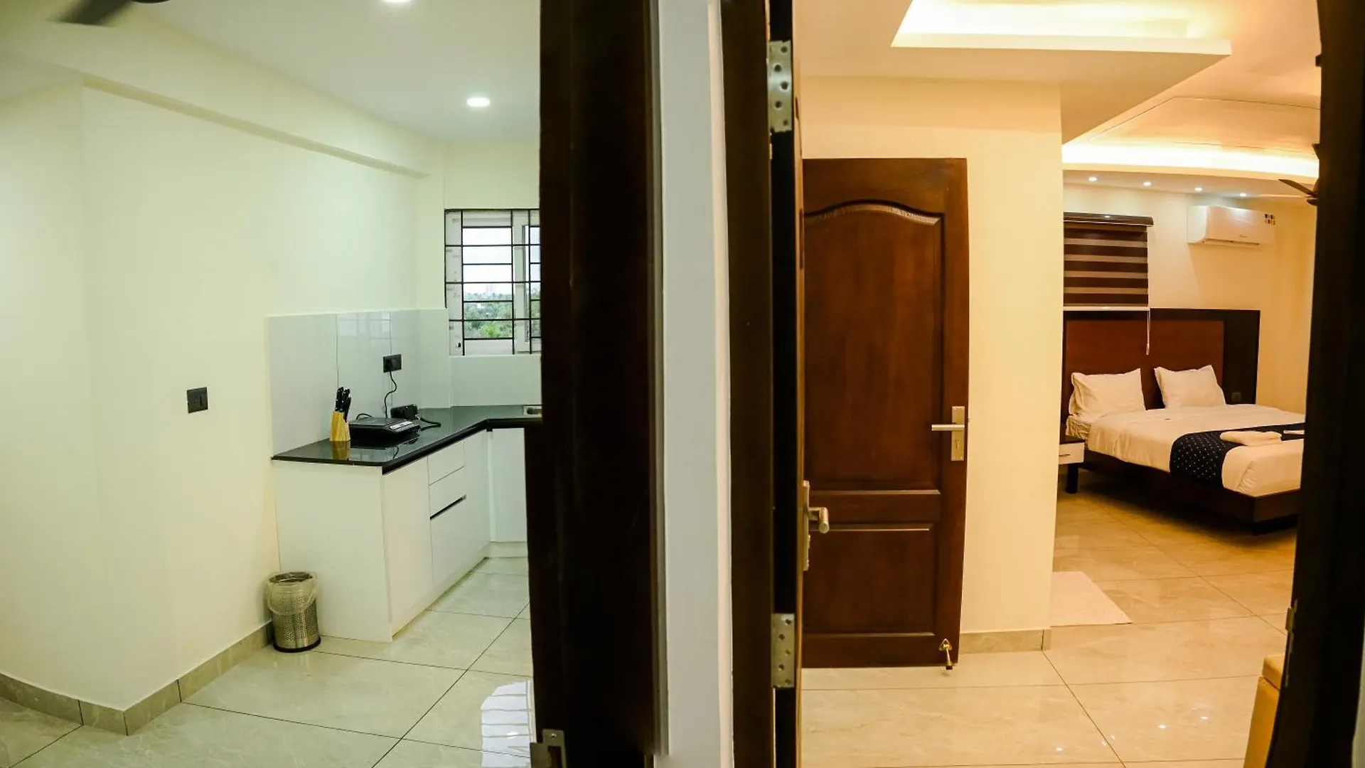 Manhas Olympus Hotel Kochi
