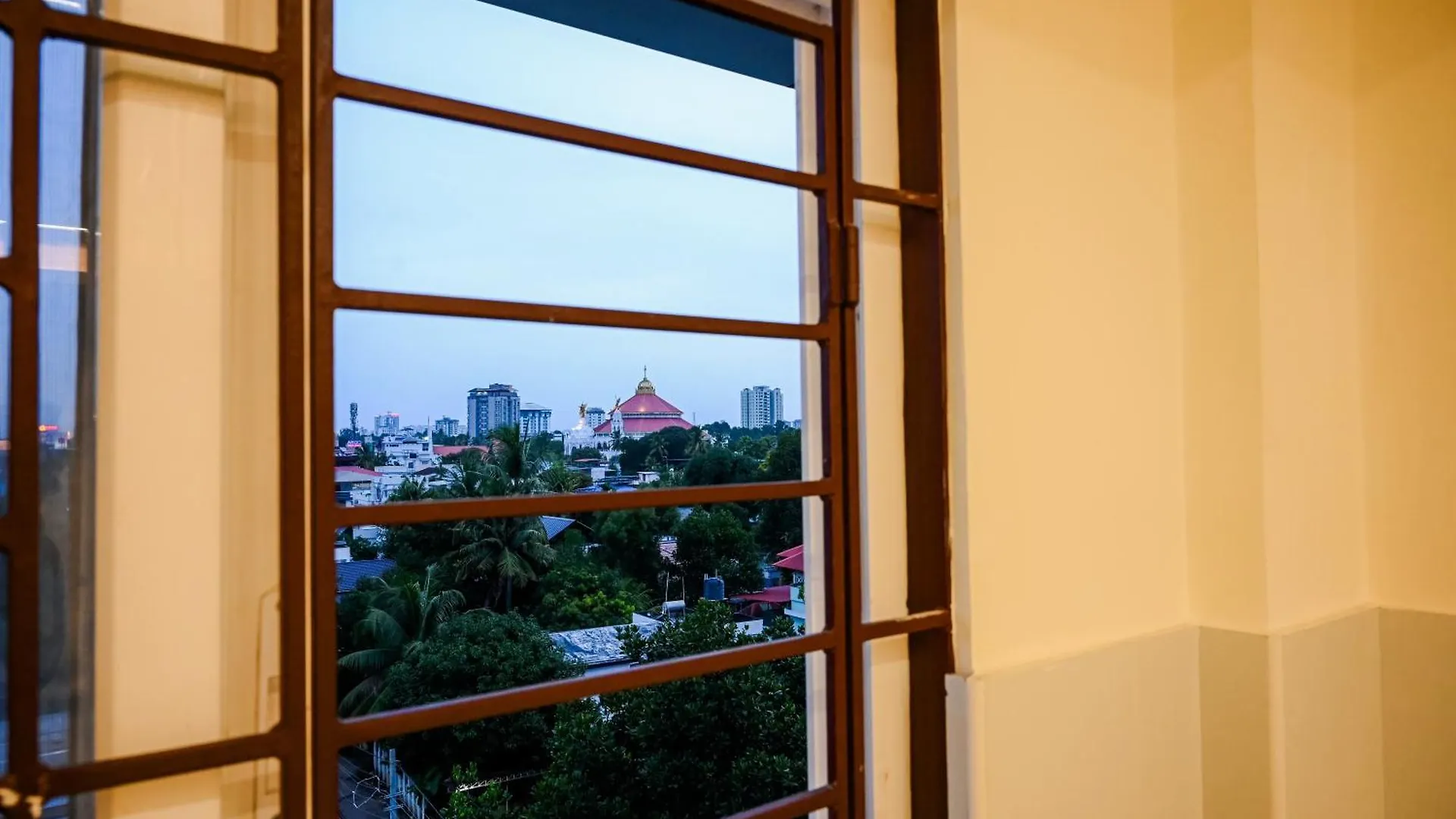 Manhas Olympus Hotel Kochi