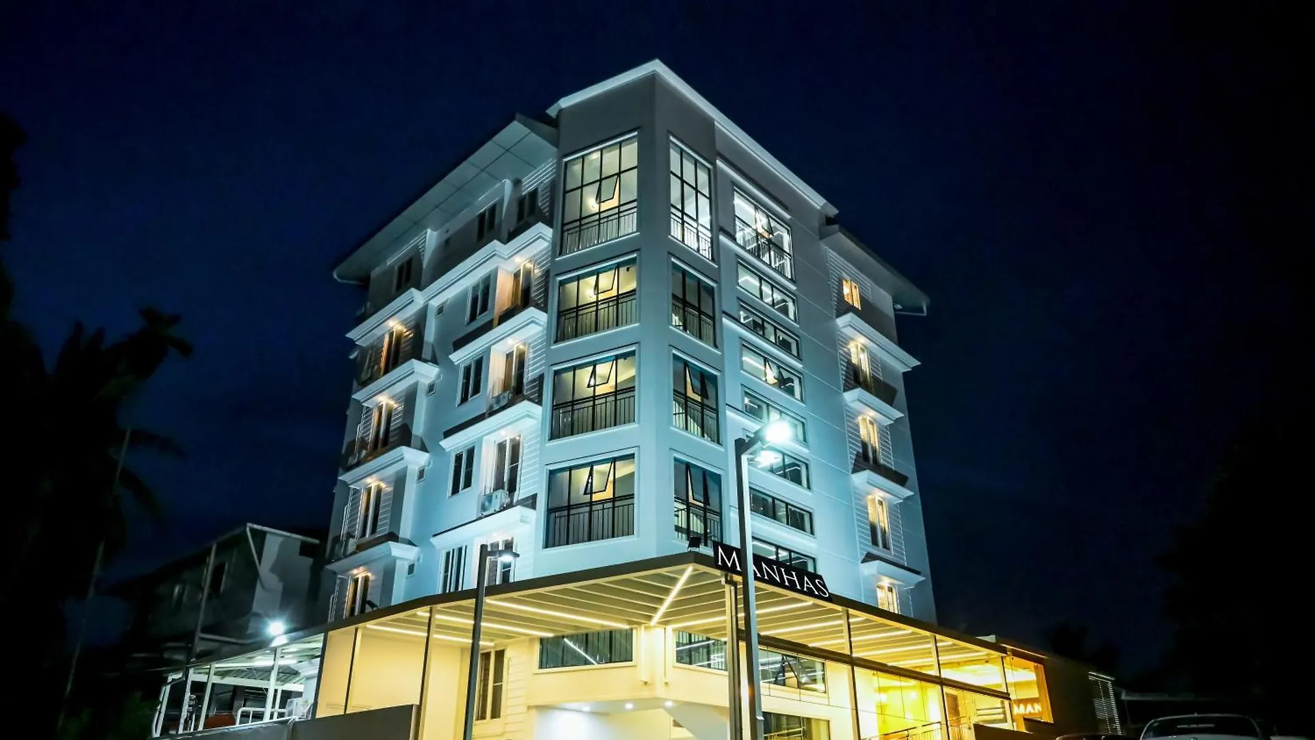 Manhas Olympus Hotel Kochi