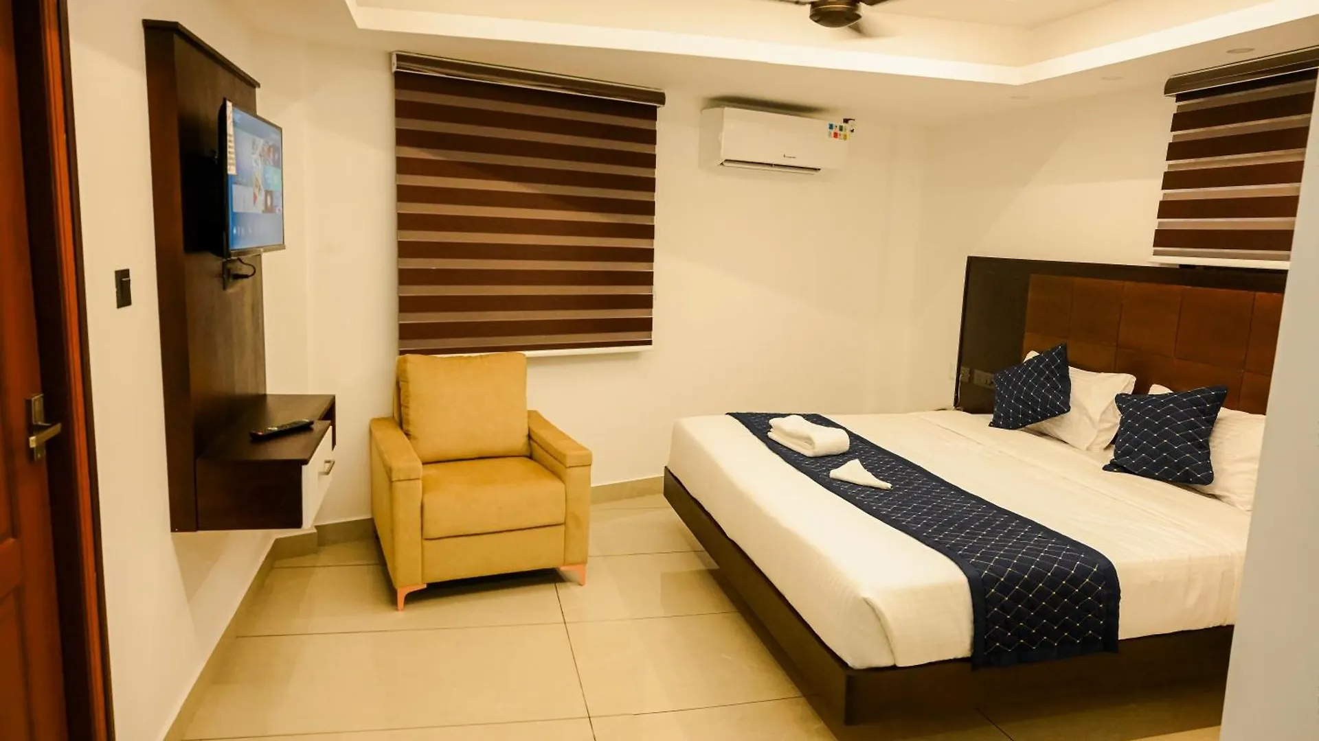 Manhas Olympus Hotel Kochi India